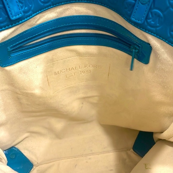 Michael Kors Shoulder Tote Jet Set Signature Quilted Bag Turquoise Neoprene - Picture 9 of 10